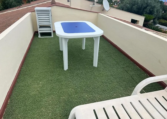 Indipendente Sardegna Nyaraló *